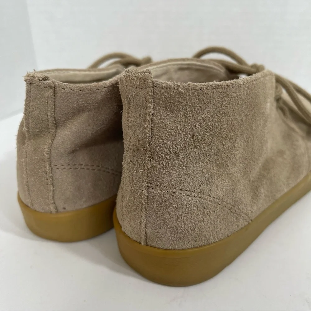 GAP Kids Suede Leather Chukka Boots Cream Caramel Lace Up Khaki Youth Boy Size 2